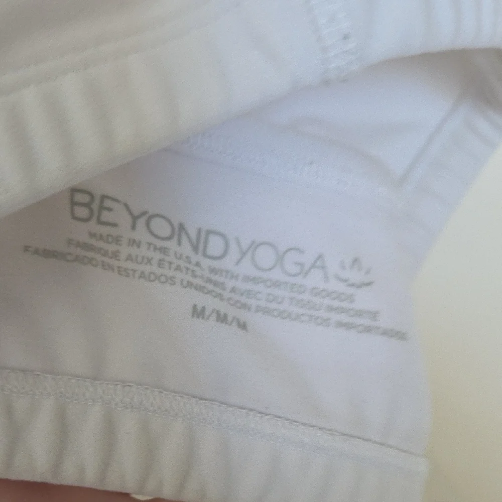 (2) Beyond Yoga Spacedye Slim Racerback Bras - Picture 10 of 10